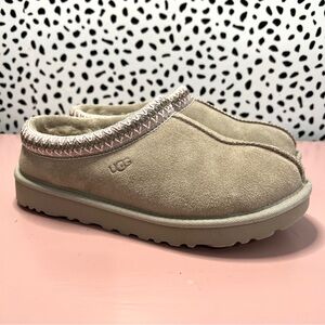 UGG Tasman Slipper in Gray Color Goat Size 7 EUC